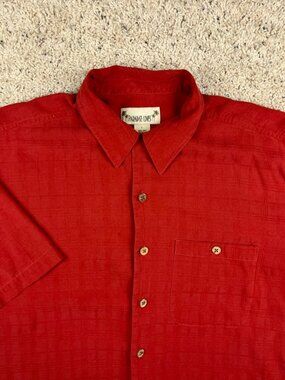 Paradise Coves Mens Red All Silk Short Sleeve Hawaiian Shirt Size Large Buttons